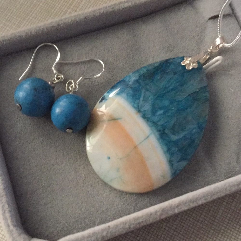Beautiful Genuine stone SS925Agate howlite Earring - Picture 4 of 8
